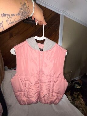 Almost Famous Pink Hooded Puffer Vest